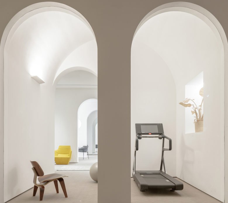 彭氏建筑事务所的易家展厅