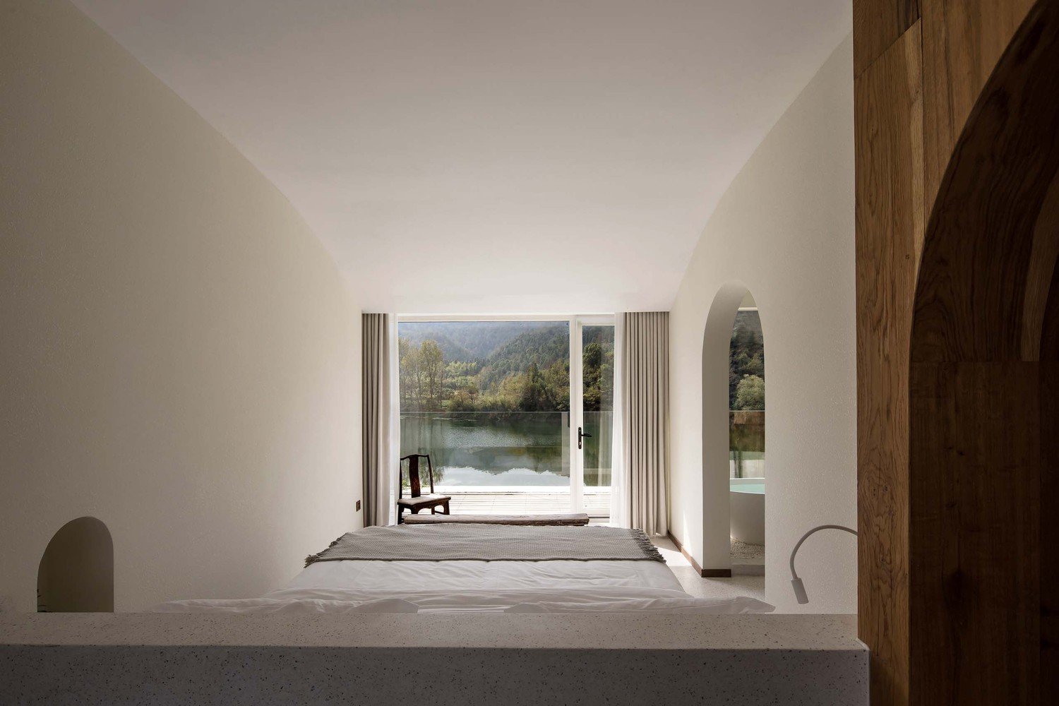 AT DESIGN 朱·85 别墅酒店