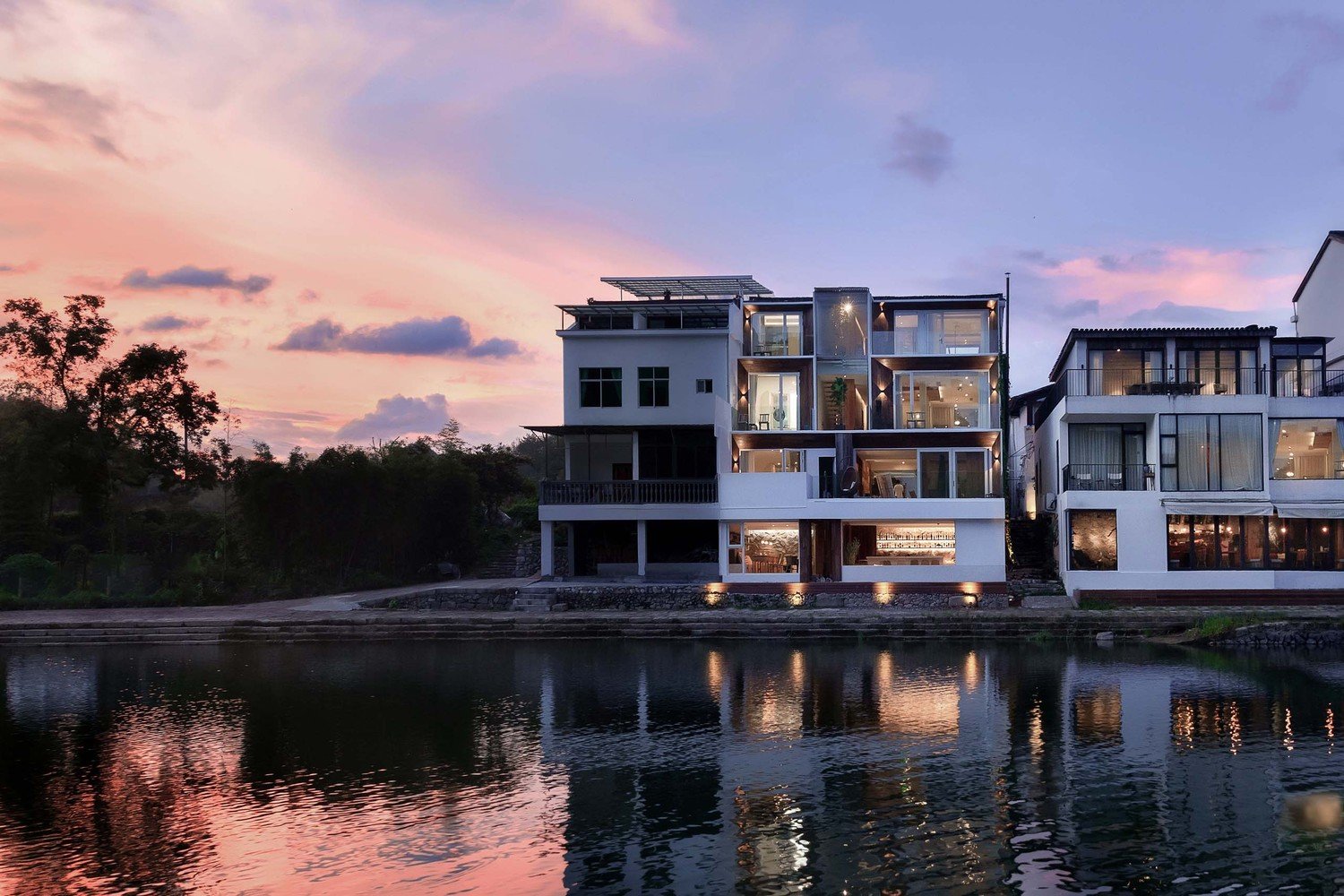 AT DESIGN 朱·85 别墅酒店