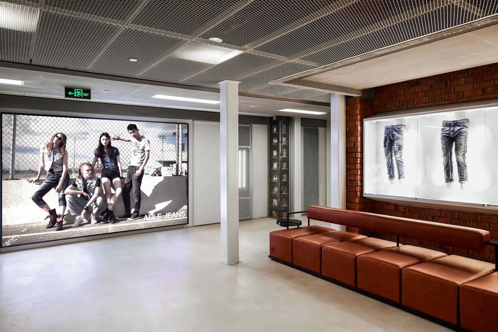 ABLE JEANS 总部 ABLE JEANS 总部