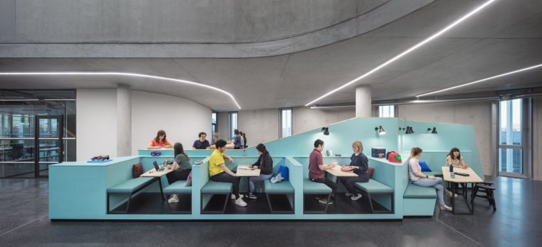 Henn 和 Kinzo 设计的 Zalando 总部 Henn 和 Kinzo 设计的 Zalando 总部