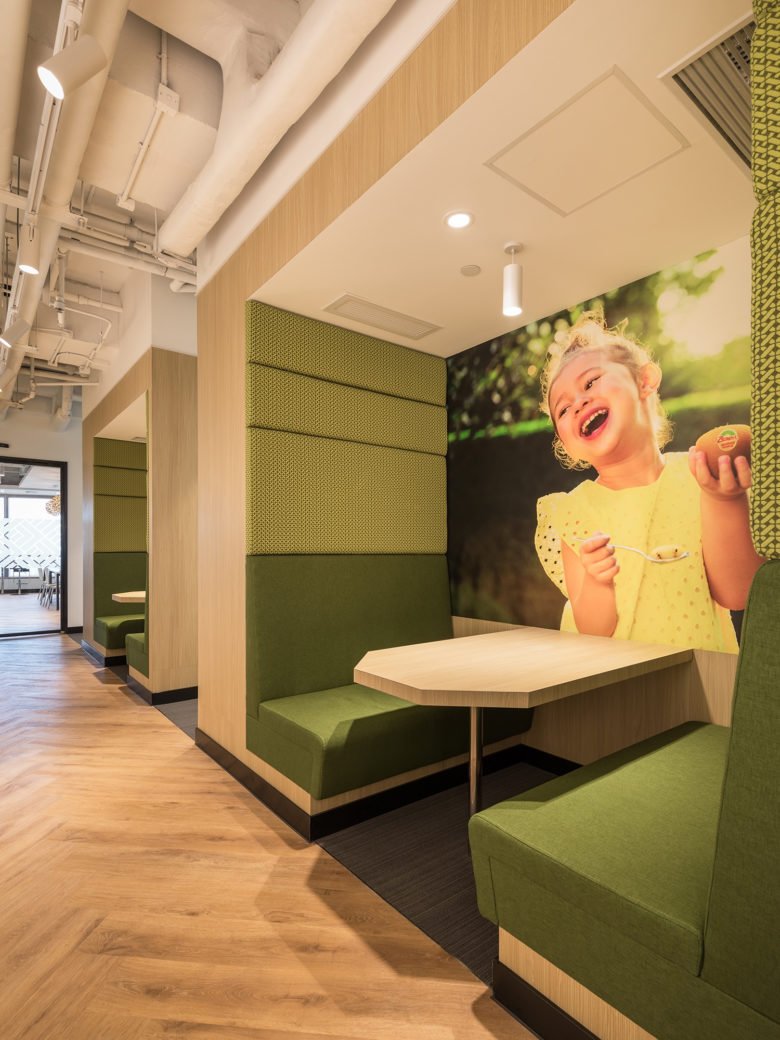 佳沛在上海的新办公室以奇异果为灵感。 佳沛在上海的新办公室以奇异果为灵感。