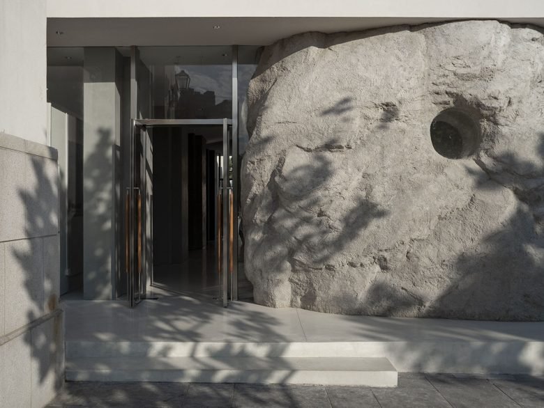 B.L.U.E. 的 Zolaism 咖啡馆建筑工作室 B.L.U.E. 的 Zolaism 咖啡馆建筑工作室