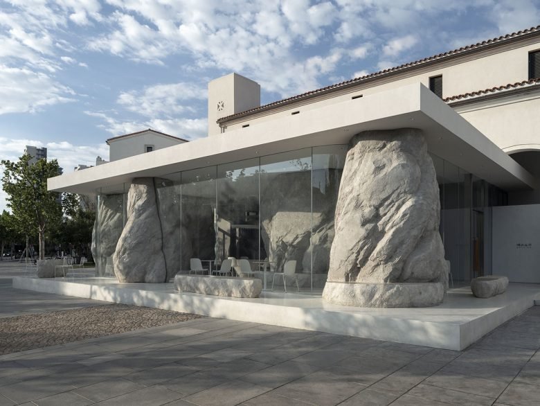 B.L.U.E. 的 Zolaism 咖啡馆建筑工作室 B.L.U.E. 的 Zolaism 咖啡馆建筑工作室