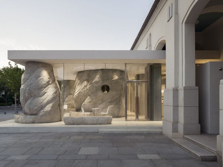 B.L.U.E. 的 Zolaism 咖啡馆建筑工作室 B.L.U.E. 的 Zolaism 咖啡馆建筑工作室