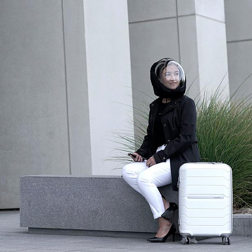 Air by MicroClimate 是一款配备 HEP​​A 过滤器和两个高功率风扇的头盔