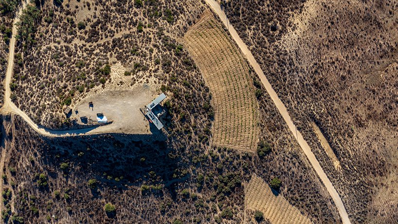 alejandro d'acosta 将 casa elias 建造为“观察和研究景观的站”