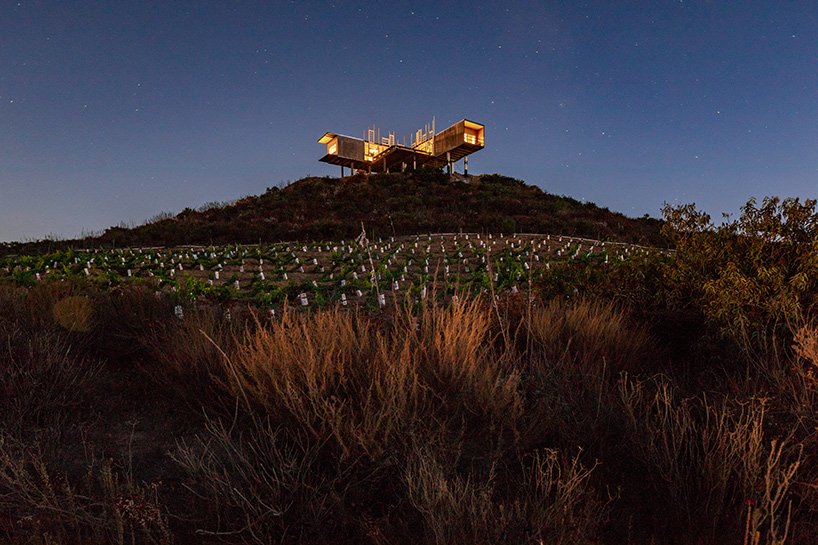 alejandro d'acosta 将 casa elias 建造为“观察和研究景观的站”