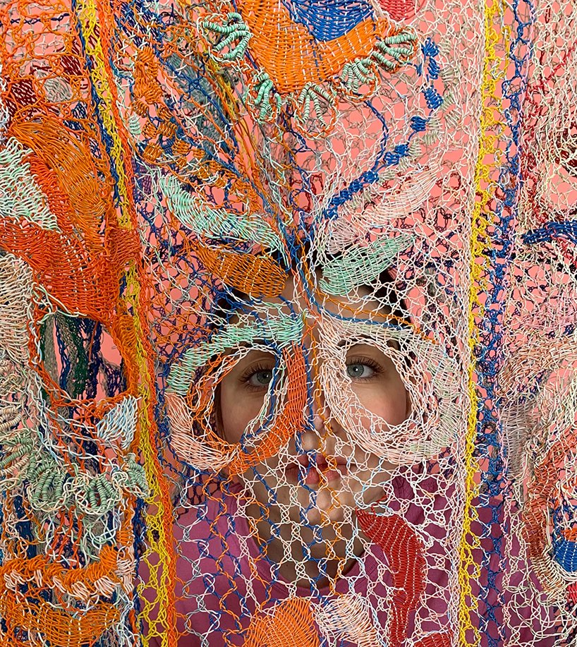 亚历山德拉·西帕 (alexandra sipa) 将废弃电线制作成精美连衣裙