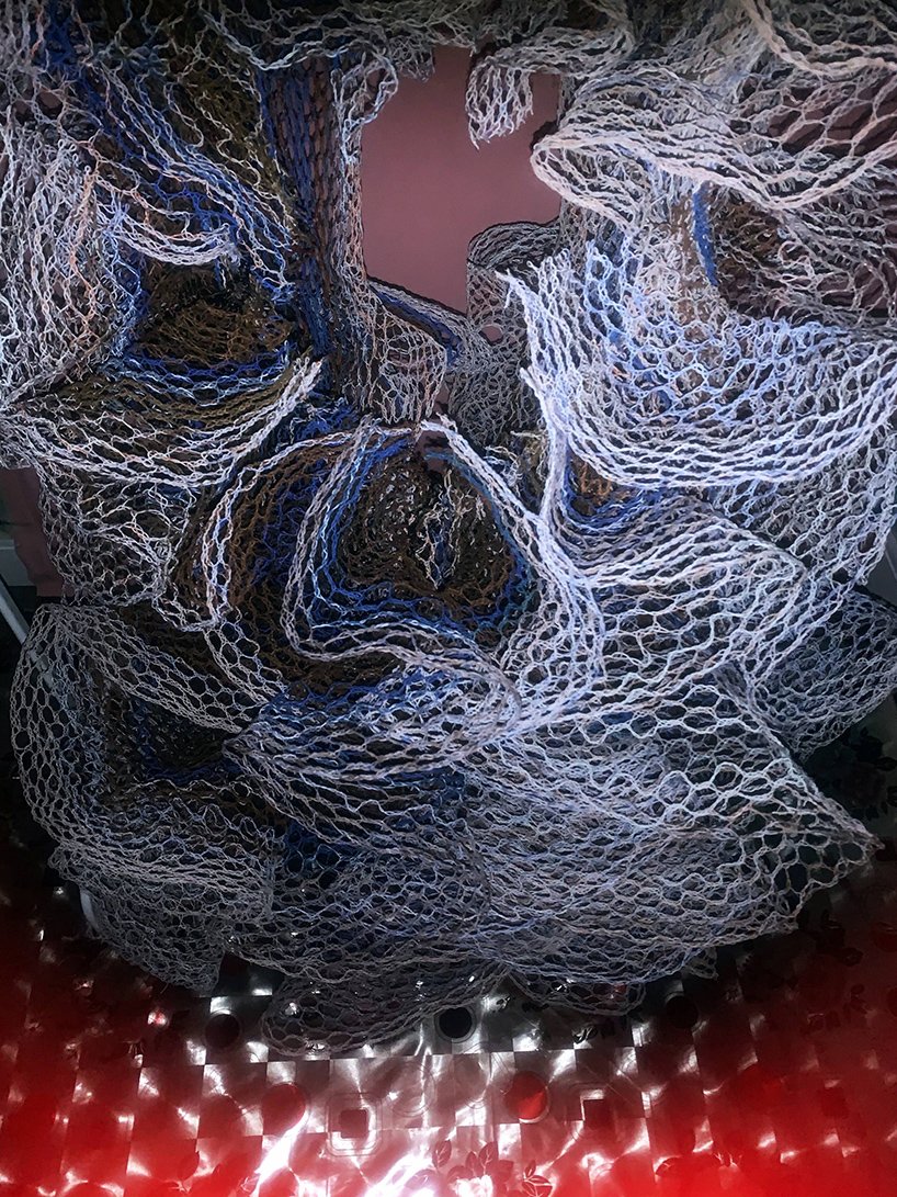 亚历山德拉·西帕 (alexandra sipa) 将废弃电线制作成精美连衣裙