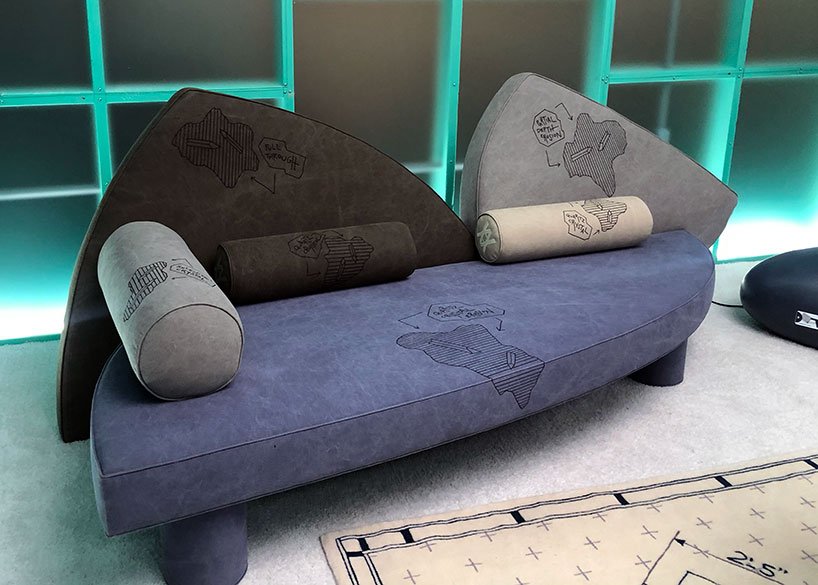 丹尼尔·阿沙姆 (Daniel Arsham) 讨论了弗里德曼·本达 (Friedman Benda) 的“对话中的设计”中建筑与时间的消解