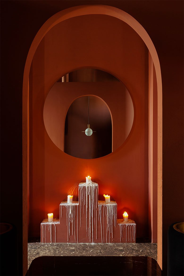 Vodniy、茶吧和商店