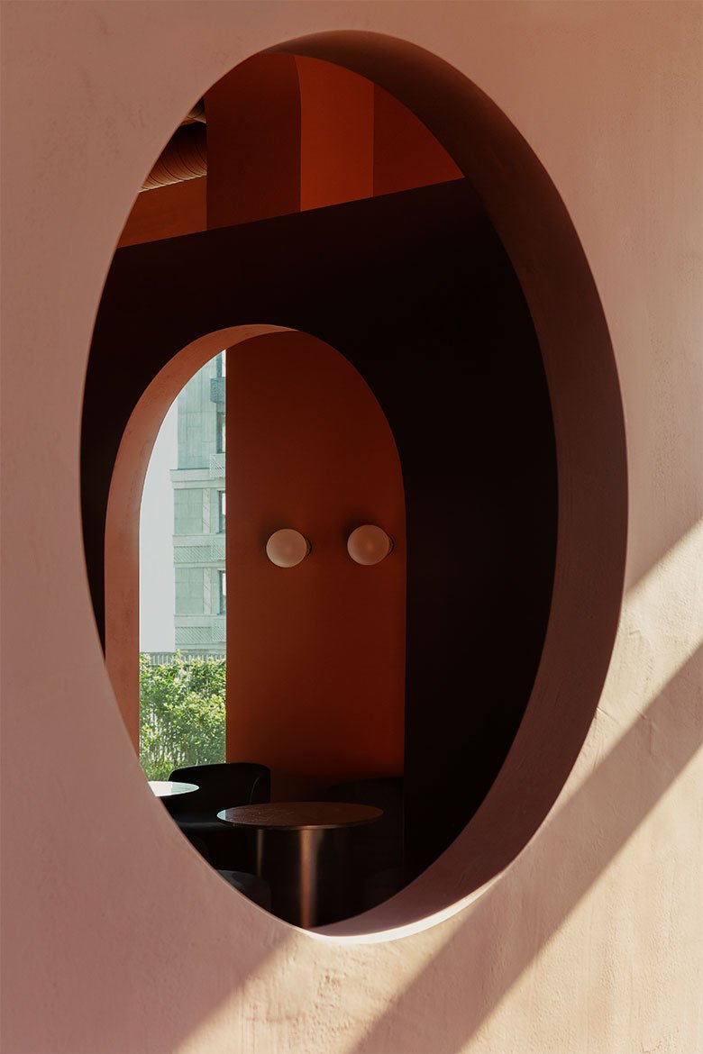 Vodniy、茶吧和商店