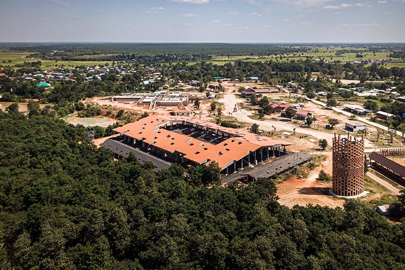 曼谷项目工作室为泰国大象和人类创建“文化庭院”