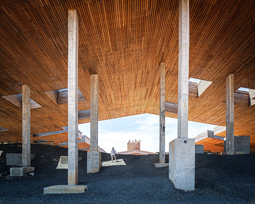 曼谷项目工作室为泰国大象和人类创建“文化庭院”