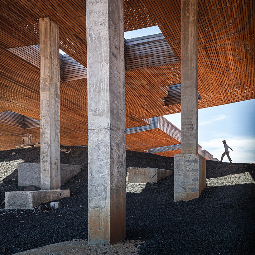 曼谷项目工作室为泰国大象和人类创建“文化庭院”