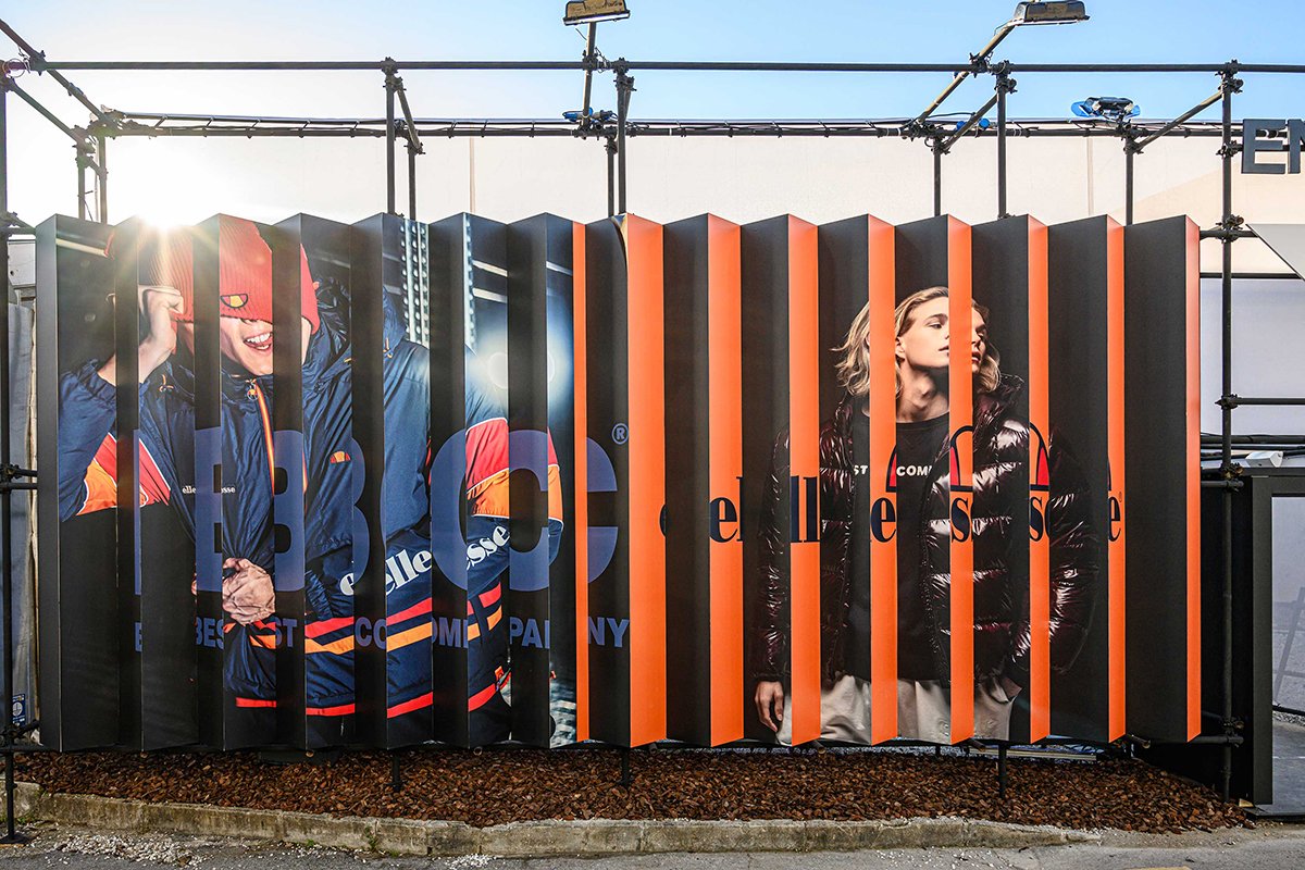 Best Company e Ellesse 展览装置由 Wea / Pitti Uomo 97 / Fiat lux 设计