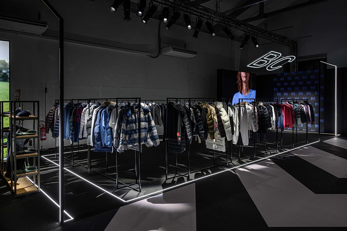 Best Company e Ellesse 展览装置由 Wea / Pitti Uomo 97 / Fiat lux 设计