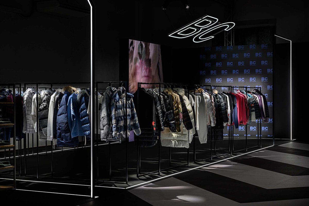 Best Company e Ellesse 展览装置由 Wea / Pitti Uomo 97 / Fiat lux 设计