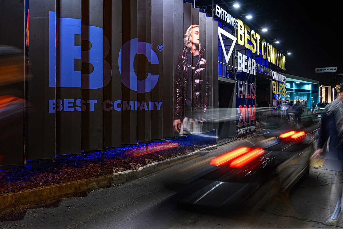 Best Company e Ellesse 展览装置由 Wea / Pitti Uomo 97 / Fiat lux 设计