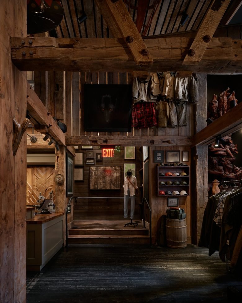 菲尔森纽约旗舰店由 Heliotrope Architects 设计