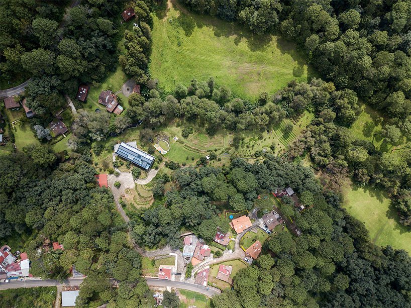 在墨西哥 a-001 设计的“casa ocoxal”内与大自然一起生活