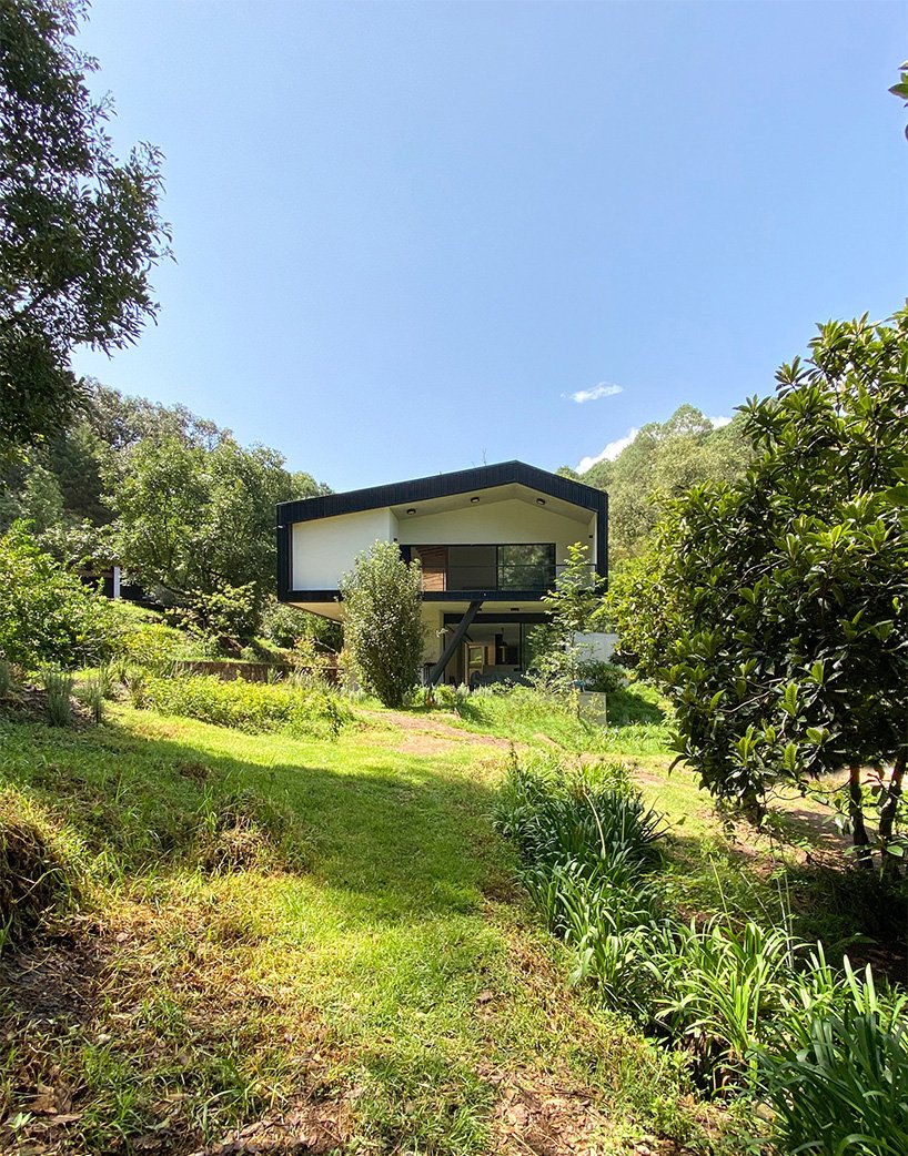 在墨西哥 a-001 设计的“casa ocoxal”内与大自然一起生活