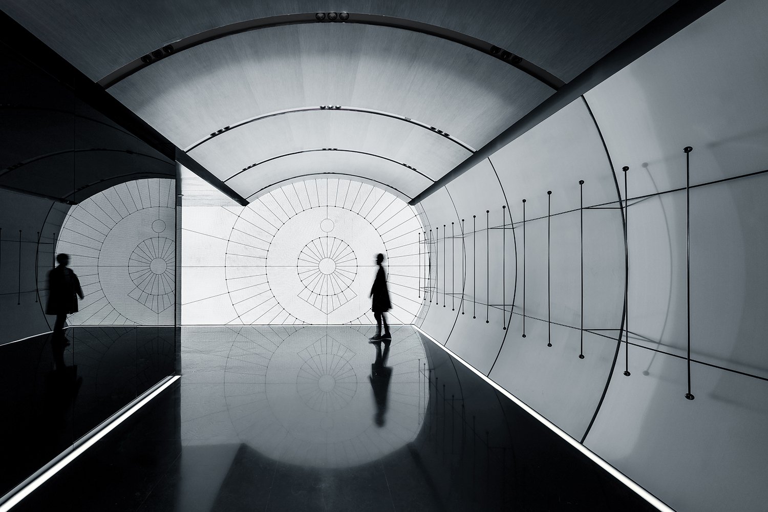 Karv One Design × 龙湖地产:以光年之旅概念畅想未来城市 Karv One Design × 龙湖地产:以光年之旅概念畅想未来城市