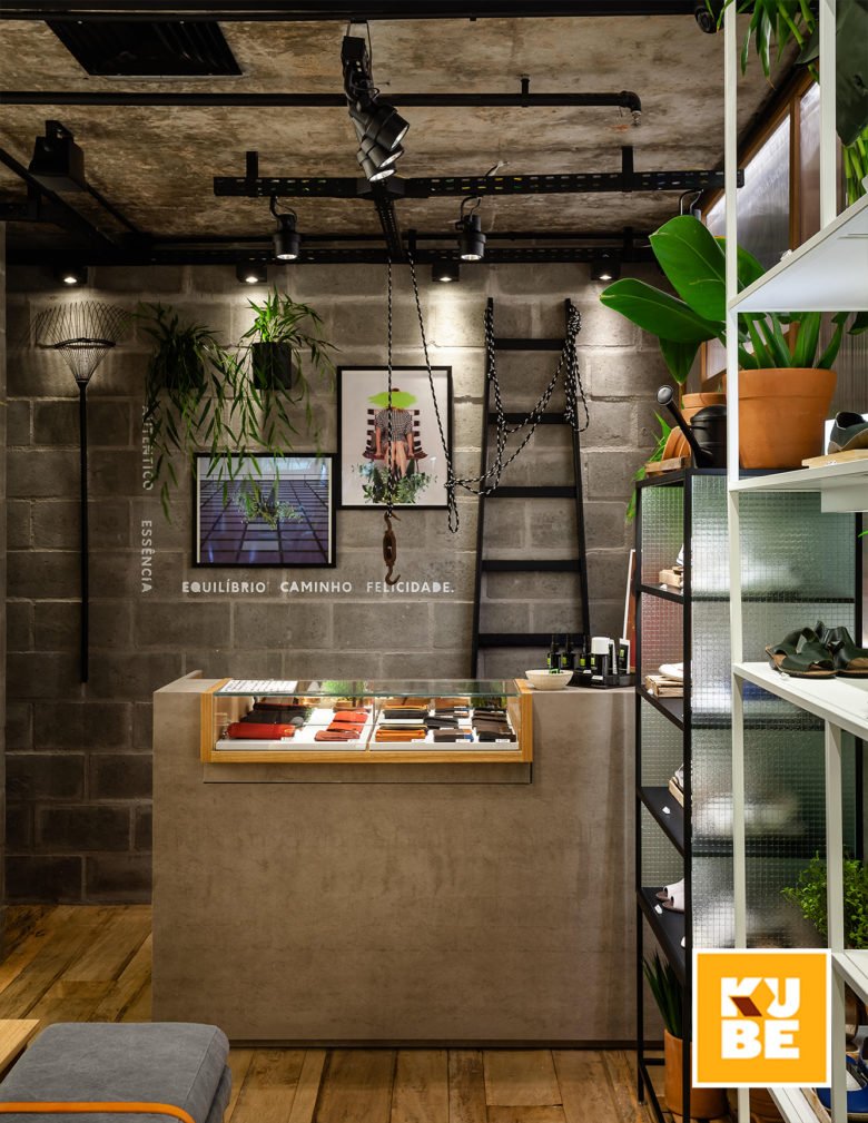 Outer Shoes Leblon 商店,由 Kube Arquitetura 设计,里约热内卢 – 巴西 Outer Shoes Leblon 商店,由 Kube Arquitetura 设计,里约热内卢 – 巴西