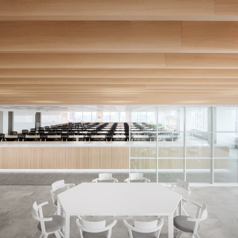 BROOK Inc. 的钻石总部 BROOK Inc. 的钻石总部