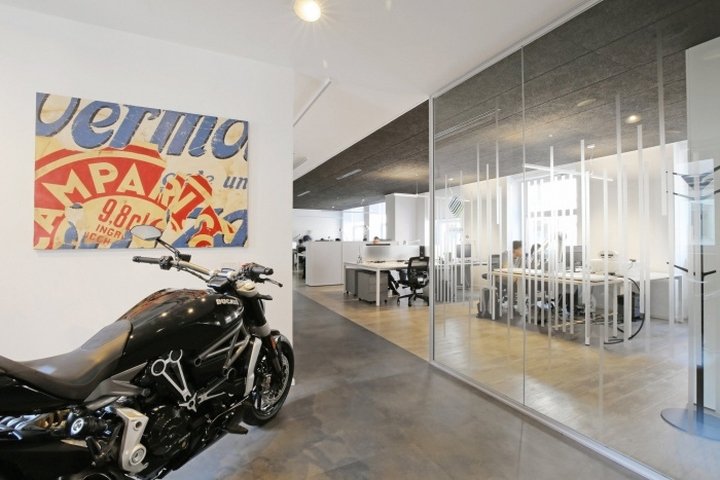 e-Novia 办公室，由 Il Prisma Milano srl 设计，米兰 – 意大利