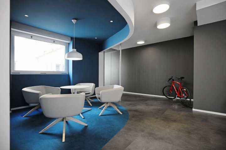 e-Novia 办公室，由 Il Prisma Milano srl 设计，米兰 – 意大利