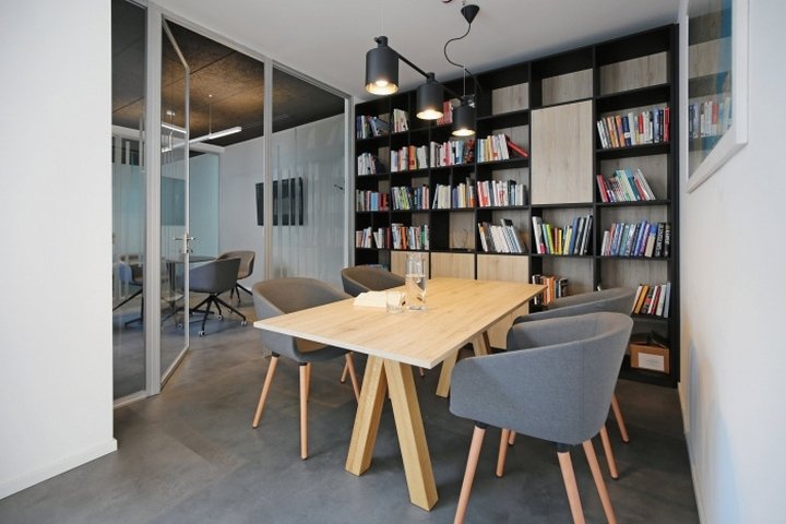 e-Novia 办公室，由 Il Prisma Milano srl 设计，米兰 – 意大利