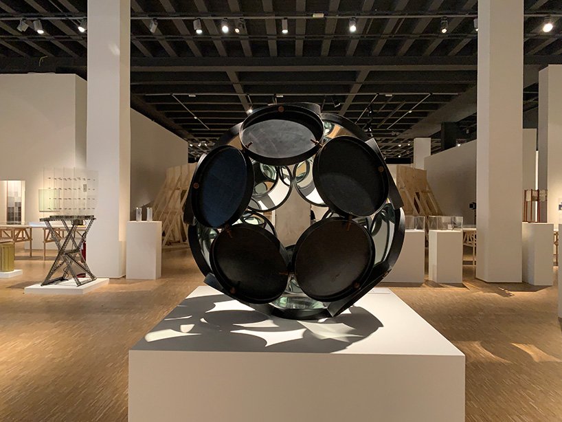 汉斯·乌尔里希·奥布里斯特策划的恩佐·马里展览在米兰三年展开幕 汉斯·乌尔里希·奥布里斯特策划的恩佐·马里展览在米兰三年展开幕