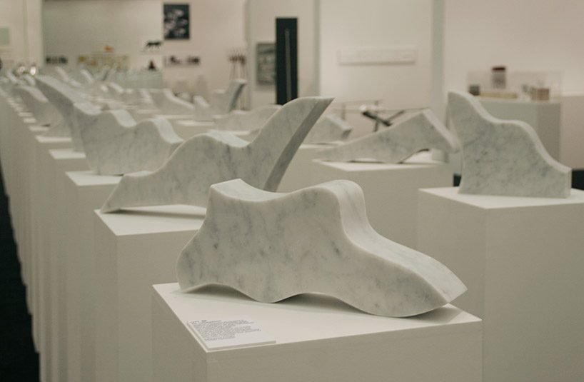 恩佐·马里 (enzo mari)：米兰画廊的 falce e martello（镰刀和锤子）