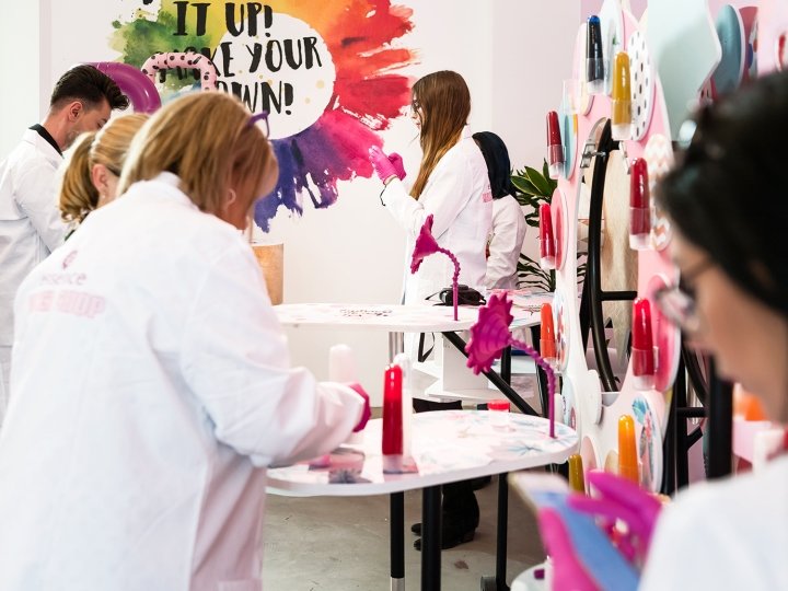 Essence – DFROST Maker Shop,柏林 – 德国 Essence – DFROST Maker Shop,柏林 – 德国