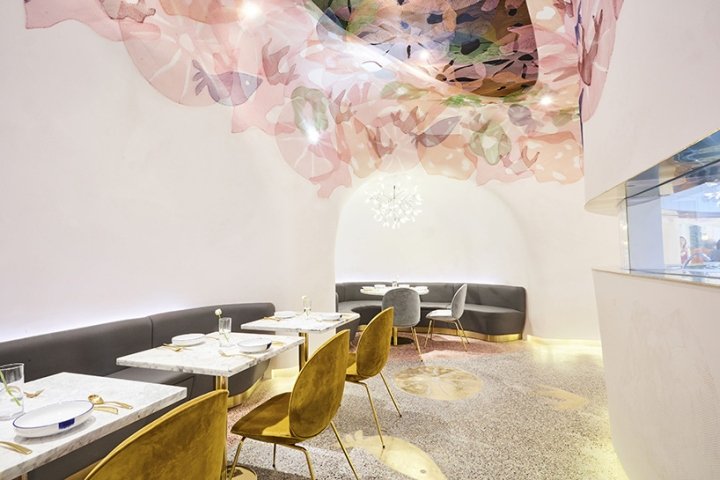 蓝鱼餐厅由 SODA 建筑事务所设计，中国北京