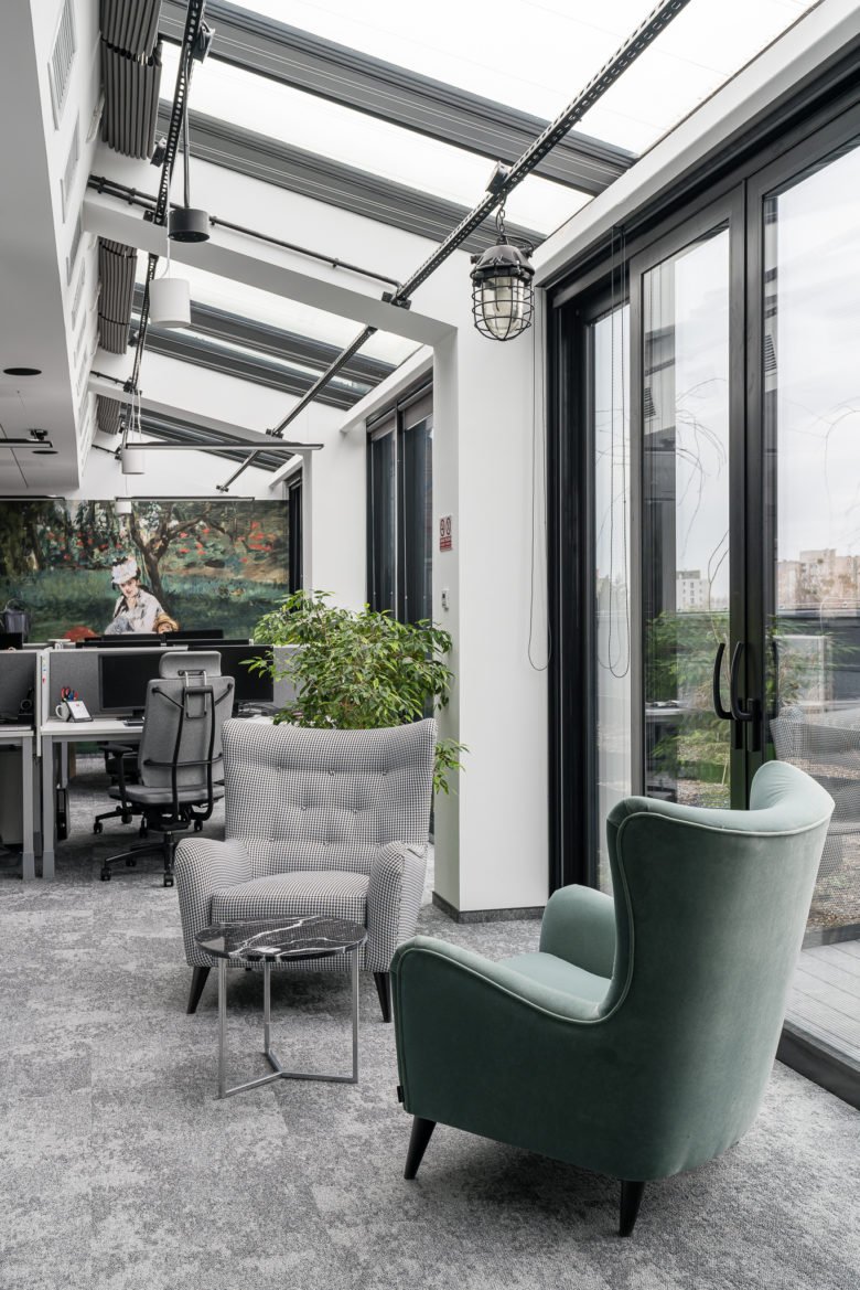 瑞士精准与历史的融合。科莱恩新罗兹办公室一瞥