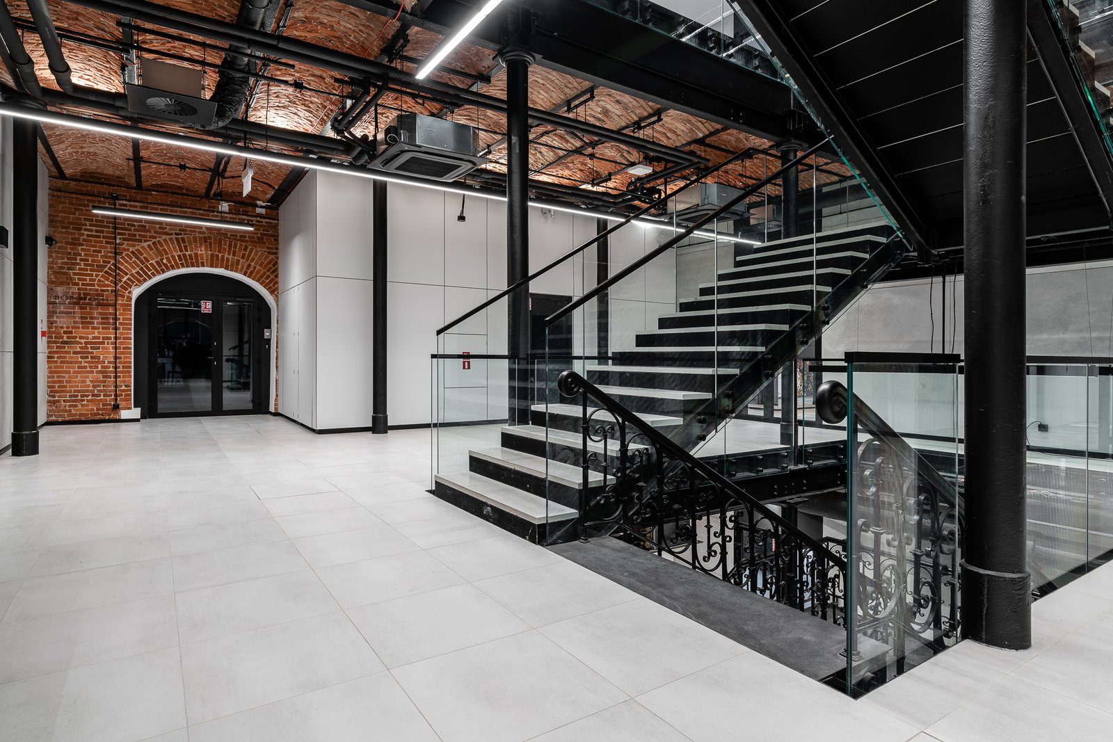 瑞士精准与历史的融合。科莱恩新罗兹办公室一瞥