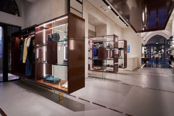 Roberto Baciocchi 的 FR 精品店，意大利博洛尼亚