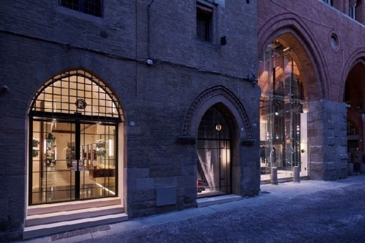 Roberto Baciocchi 的 FR 精品店，意大利博洛尼亚