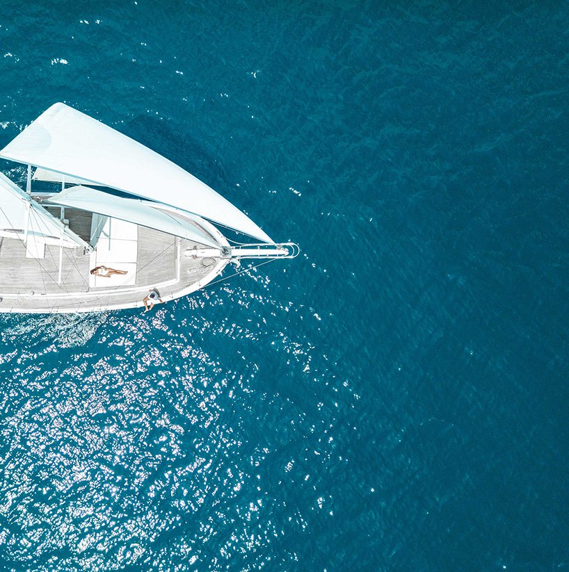 fran silvestre arquitectos 重新设计土耳其纵帆船，打造全白色帆船