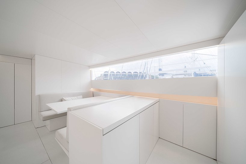 fran silvestre arquitectos 重新设计土耳其纵帆船，打造全白色帆船