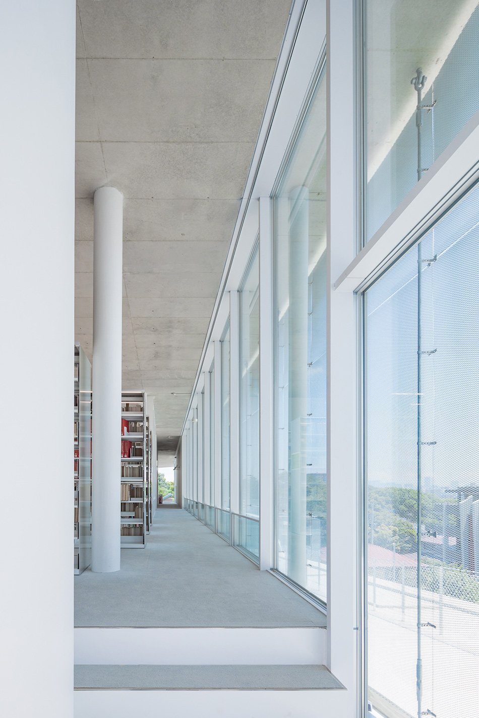 妹岛和世设计的日本女子大学图书馆 摄影：vincent hecht