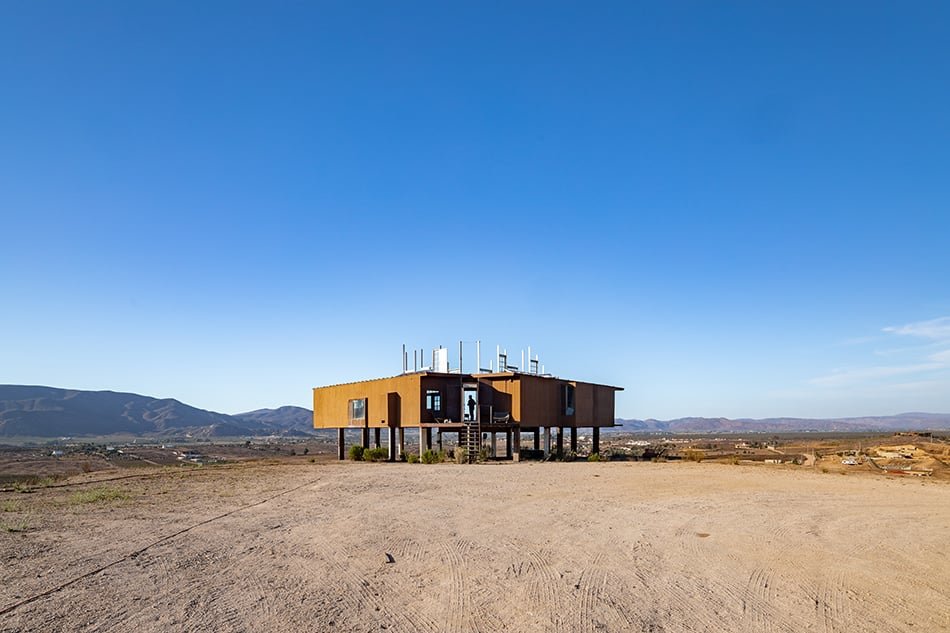 alejandro d'acosta 将 casa elias 建造为“观察和研究景观的站”