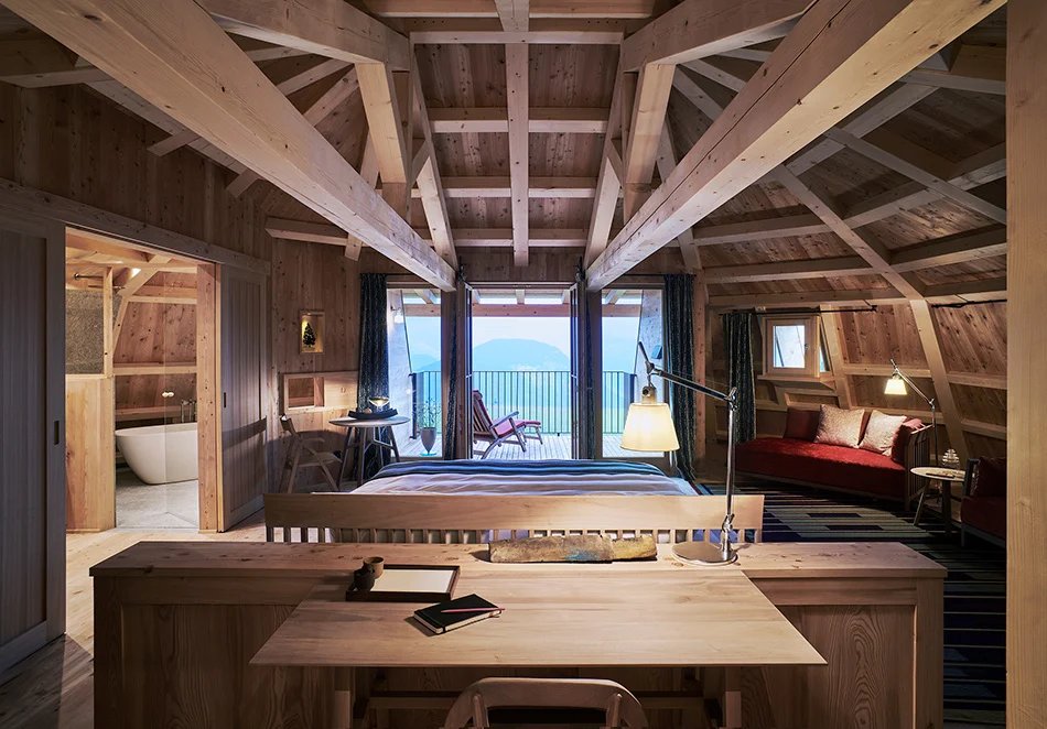 AMDL CIRCLE + michele de lucchi 使用回收的木材建造南蒂罗尔的酒店建筑