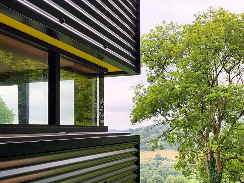 皮尔斯泰勒改造和改造了他位于英格兰西南部的“月光”房子