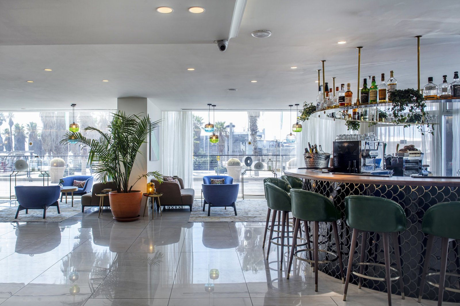 卡尔顿 TLV 酒店