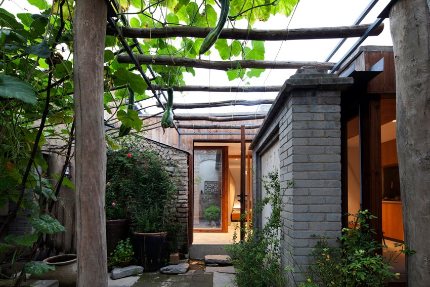 Chaoffice 在中国农村改造了带有隐藏通道的家庭住宅