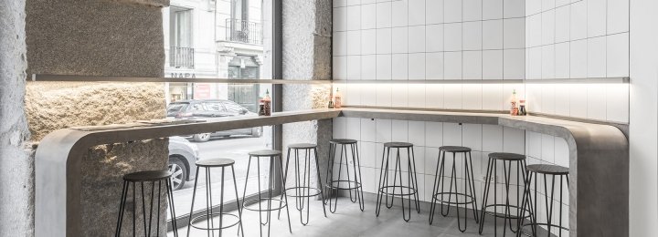 ii Poke 餐厅由 Metica Retail Thinking 设计，马德里 – 西班牙